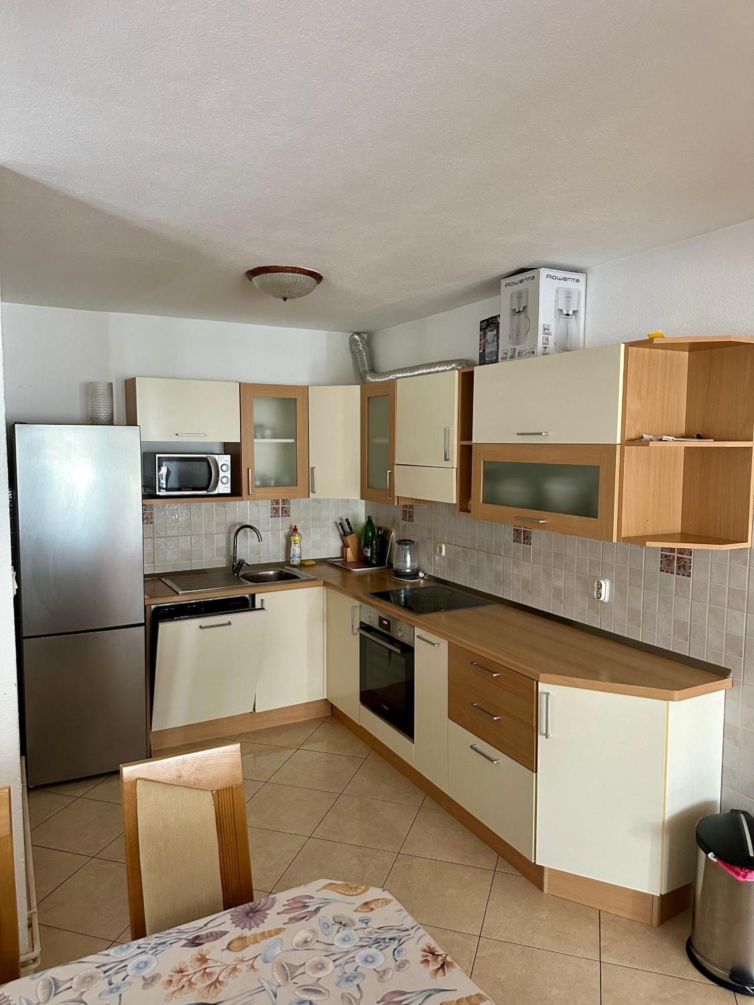 Apartmani Adria โตรกีร์ ภายนอก รูปภาพ